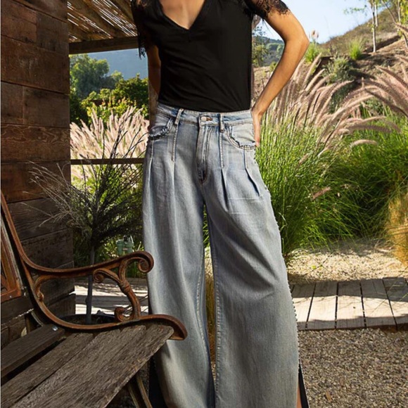 GUC POL Top (size medium) - Picture 5 of 11